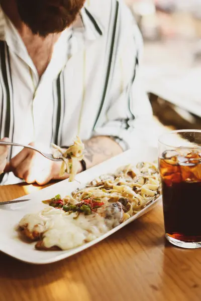 Lekker Smakelijke Klassieke Italiaanse Pasta Met Een Heerlijke Saus — Stockfoto