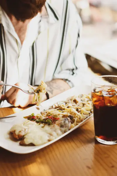 Lekker Smakelijke Klassieke Italiaanse Pasta Met Een Heerlijke Saus — Stockfoto