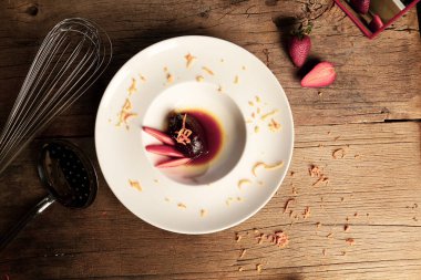 Yerel şeflerin pişirdiği ilginç yemekler.