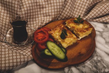 Peynir dolgulu lezzetli hamur işi