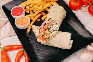 Lezzetli et eti, Türk kebap, sandviç dürümü.