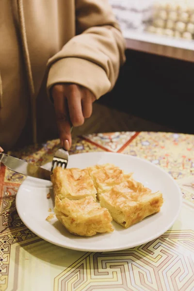 Leckeres Gebäck Mit Feta Käse Füllung — Stockfoto