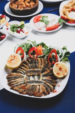 Ançüezli Kızarmış Türk Adı Hamsi Tava