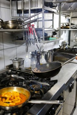 Meat Saute Turkish Et sote with Hair Pie Meat - Sac Tava - Sac Kavurma