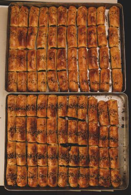 Peynir dolgulu lezzetli hamur işi