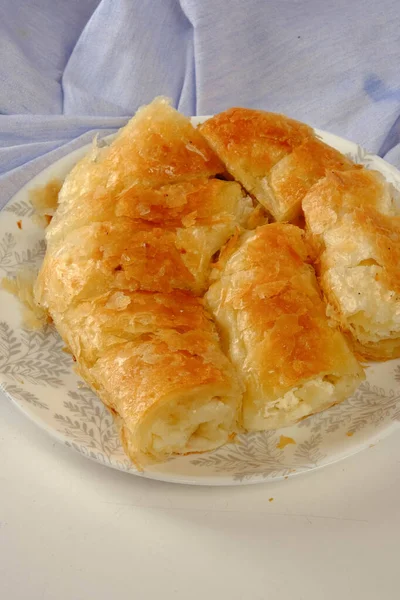 Deliciosa Pastelaria Com Recheio Queijo Feta — Fotografia de Stock