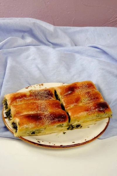 Deliciosa Pastelaria Com Recheio Queijo Feta — Fotografia de Stock