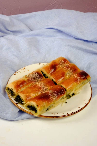 Deliciosa Pastelaria Com Recheio Queijo Feta — Fotografia de Stock