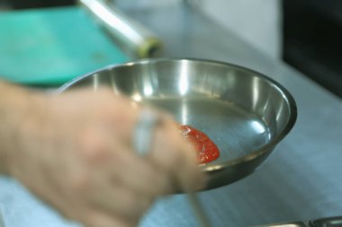 soba yangın pişirme makarna ile pota