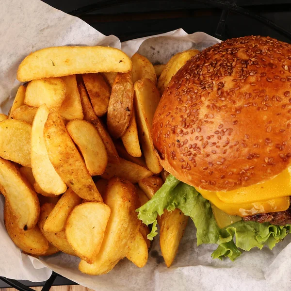 Homemade Hamburger Fresh Vegetables — Stock Photo, Image