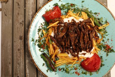 Masada nefis et yemeği. 