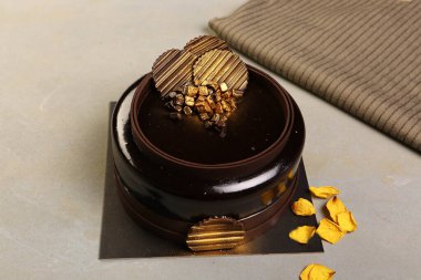 Masada lezzetli bir pasta var.