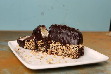 Masada lezzetli bir pasta var.