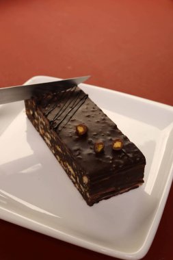 Masada lezzetli bir pasta var.