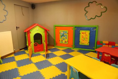 Anaokulunda spor ve oyun parkı.