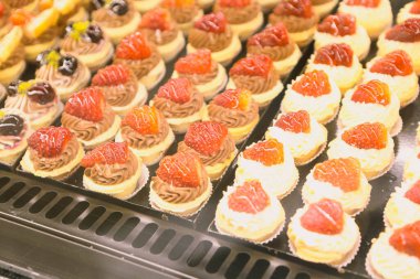 Masada lezzetli bir pasta var.