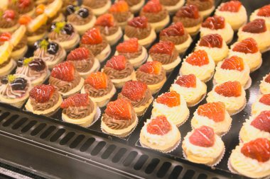 Masada lezzetli bir pasta var.