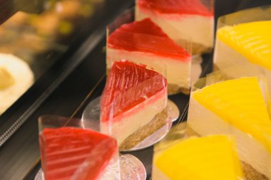 Masada lezzetli bir pasta var.