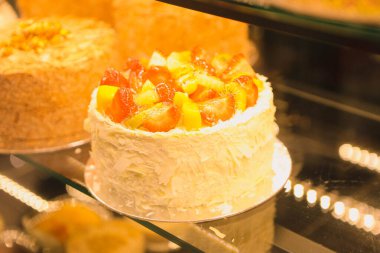 Masada lezzetli bir pasta var.