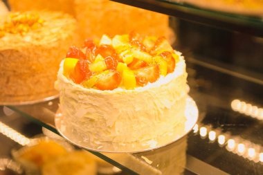 Masada lezzetli bir pasta var.