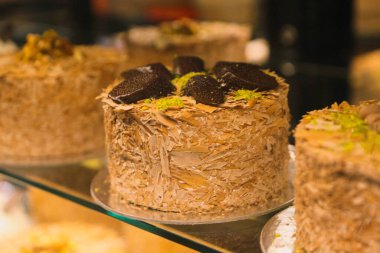 Masada lezzetli bir pasta var.