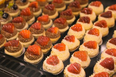 Masada lezzetli bir pasta var.