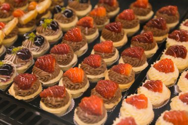 Masada lezzetli bir pasta var.