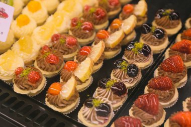 Masada lezzetli bir pasta var.