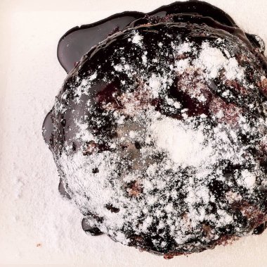 Masada lezzetli bir pasta var.