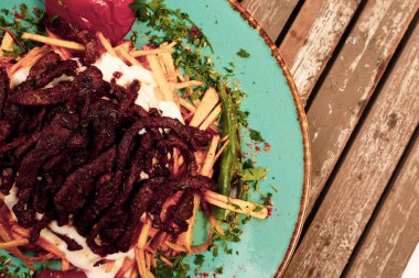 Masada nefis et yemeği. 