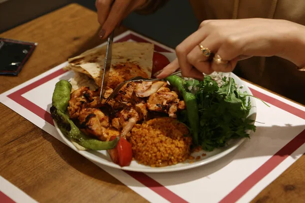 Refeição Frango Saborosa Mesa — Fotografia de Stock