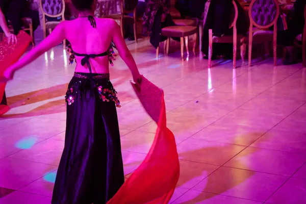 Attractive Bellydancers Oriental Dancers Stage — Stock Photo, Image