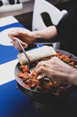Geleneksel tavada et sote - Sac kavurma, Türk Gıda