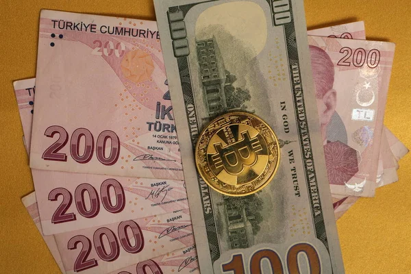 Banconote Lira Turca Dollari Usa Bitcoin — Foto Stock