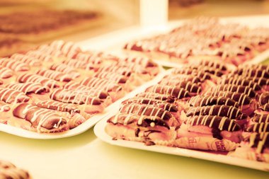 Masada lezzetli bir pasta var.