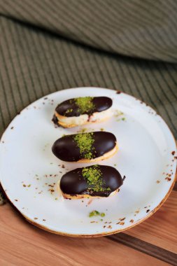 Masada lezzetli bir pasta var.