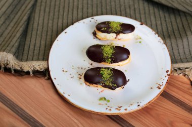 Masada lezzetli bir pasta var.