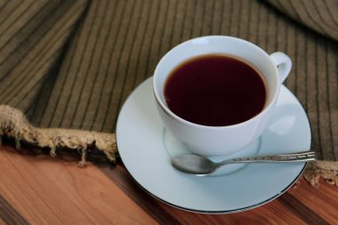 Masada bir fincan çay.