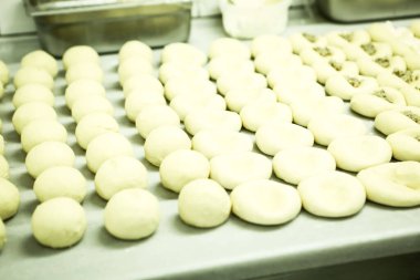 Koyu çikolata parçaları ile tanımlama