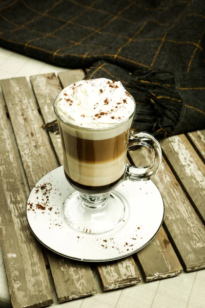 Eiskaffee Mit Milch Eiskaffee Latte Frau Hält Glas Eiskaffee Der — Stockfoto