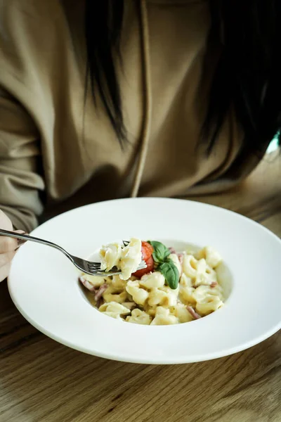 Savoureux Appétissant Classique Pâtes Italiennes Avec Une Délicieuse Sauce — Photo