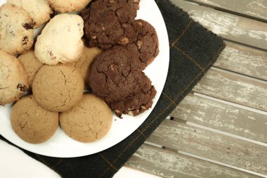 Koyu çikolata parçaları ile tanımlama