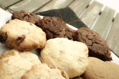 Koyu çikolata parçaları ile tanımlama