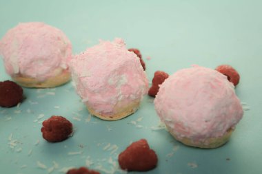 Koyu çikolata parçaları ile tanımlama