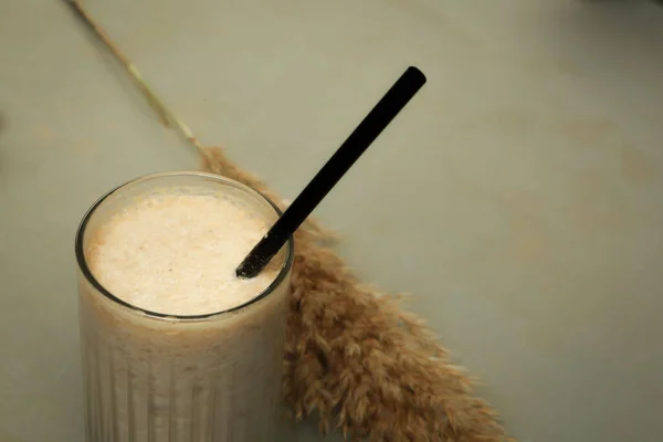 Café Gelado Com Leite Café Gelado Com Leite Mulher Segurando — Fotografia de Stock