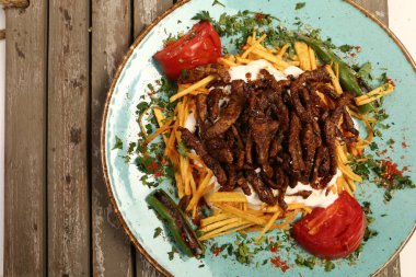 Masada nefis et yemeği. 