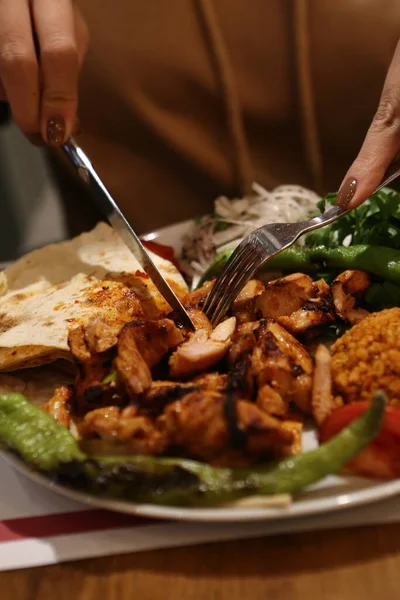 Lekker Kippenvoer Tafel — Stockfoto