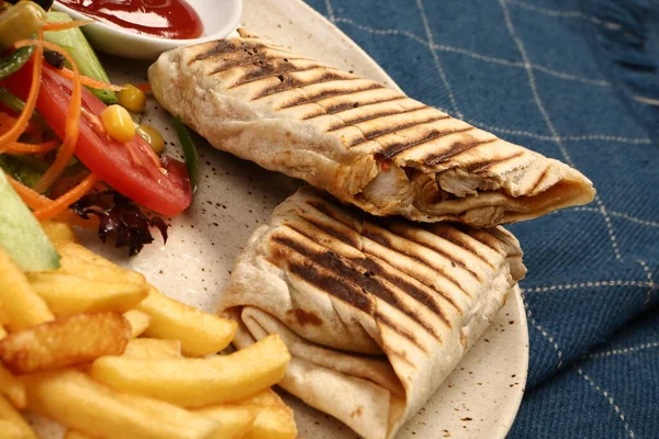 Delicious Grilled Wrap Sandwich Meat — Stock Photo, Image