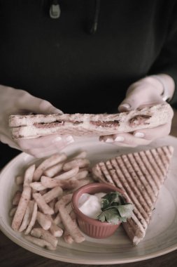 Geleneksel Türk tostu, lezzetli kahvaltı