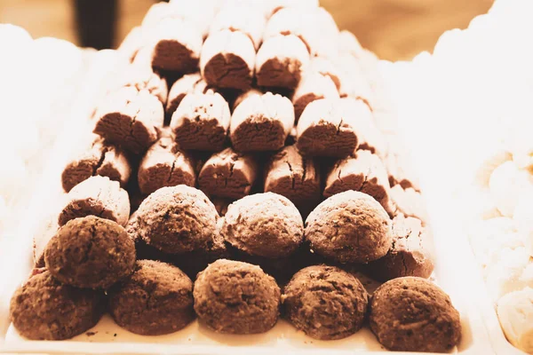 Group Assorted Cookies Chocolate Chip Oatmeal Raisin White Chocolate — Stock Photo, Image